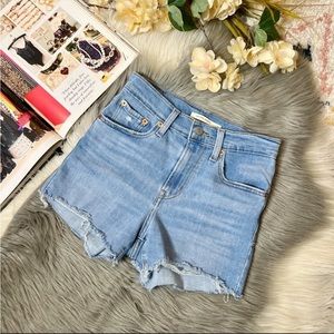 Levi’s High Rise Cutoff TriBeCa Light Wash Fray Denim Shorts Sz 24